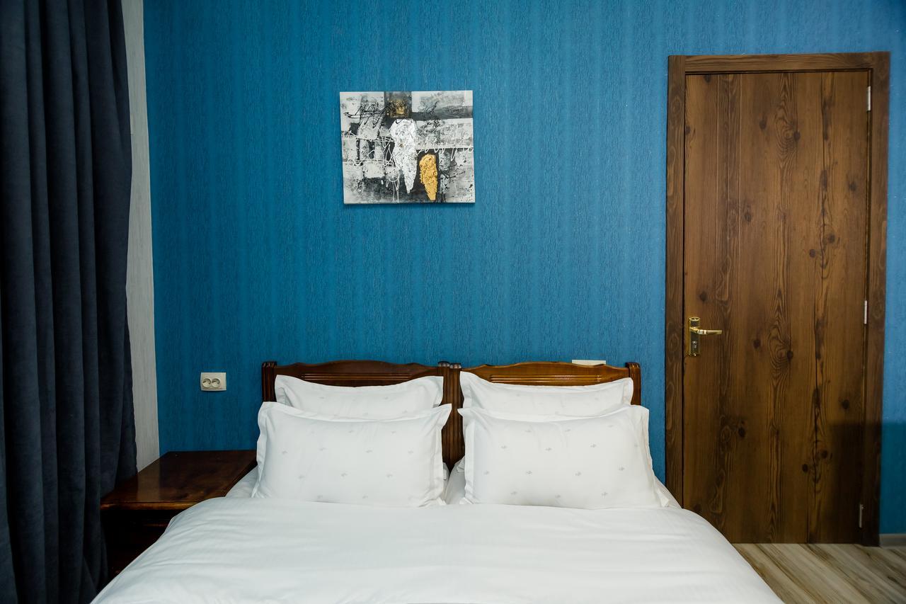 Big Family Guest House Tbilisi Exterior photo