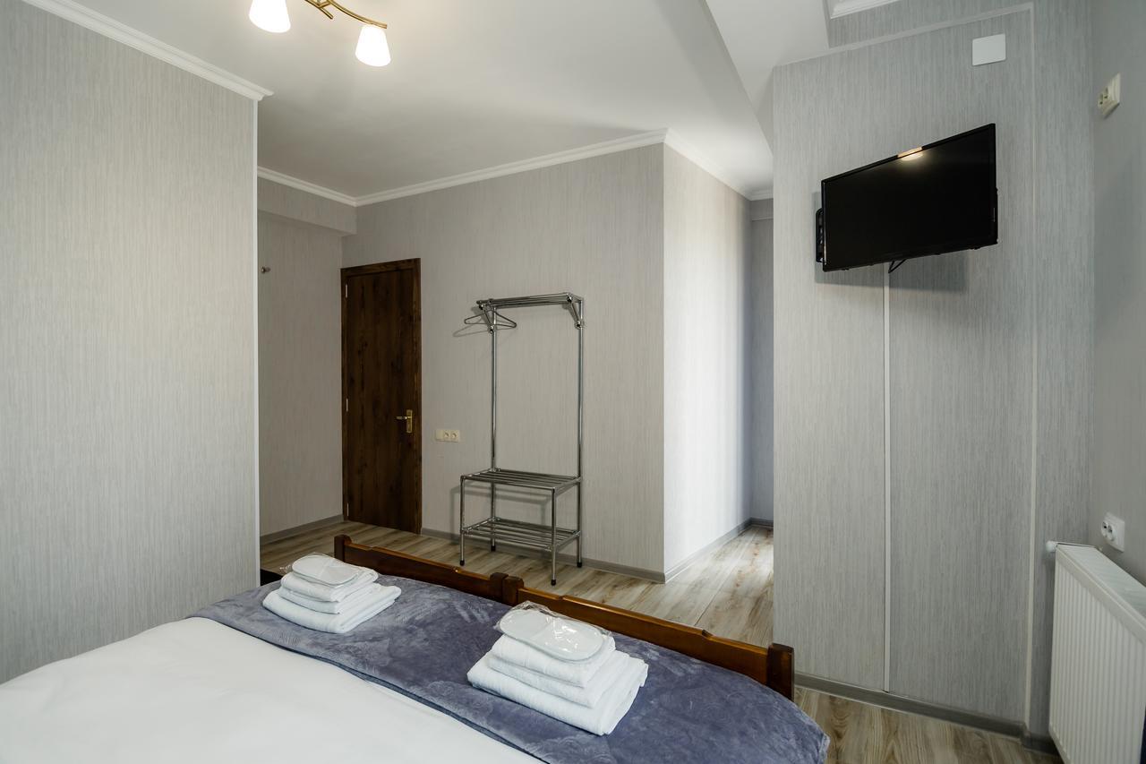 Big Family Guest House Tbilisi Exterior photo
